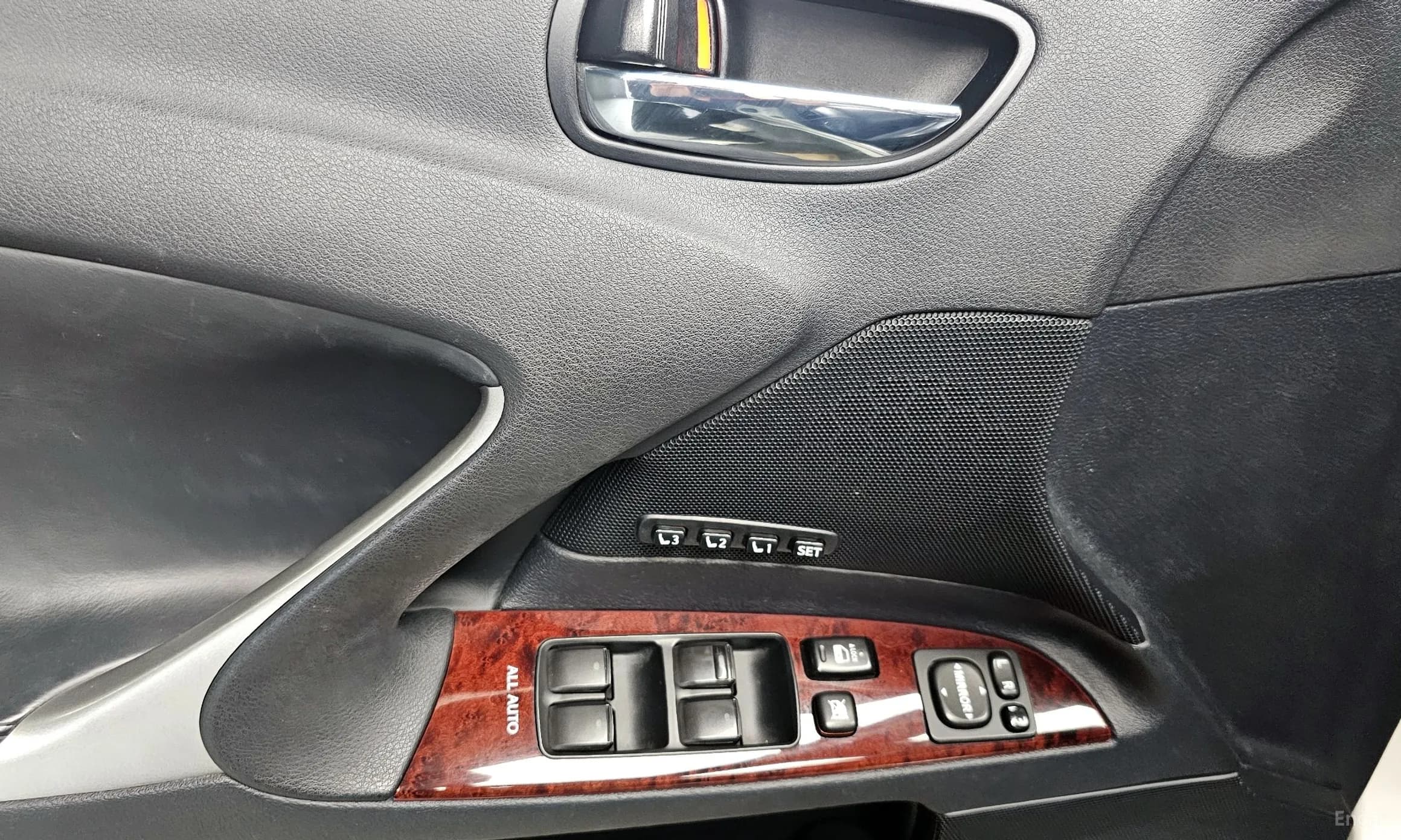 IS250