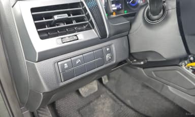 Rexton Sports Khan
