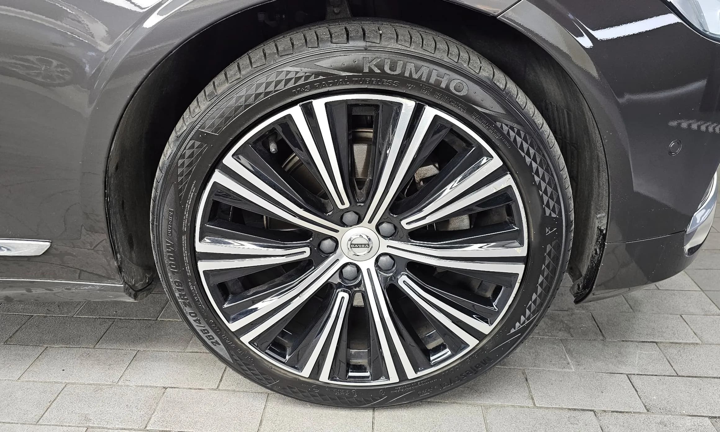 S90