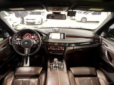 X5 (F15)