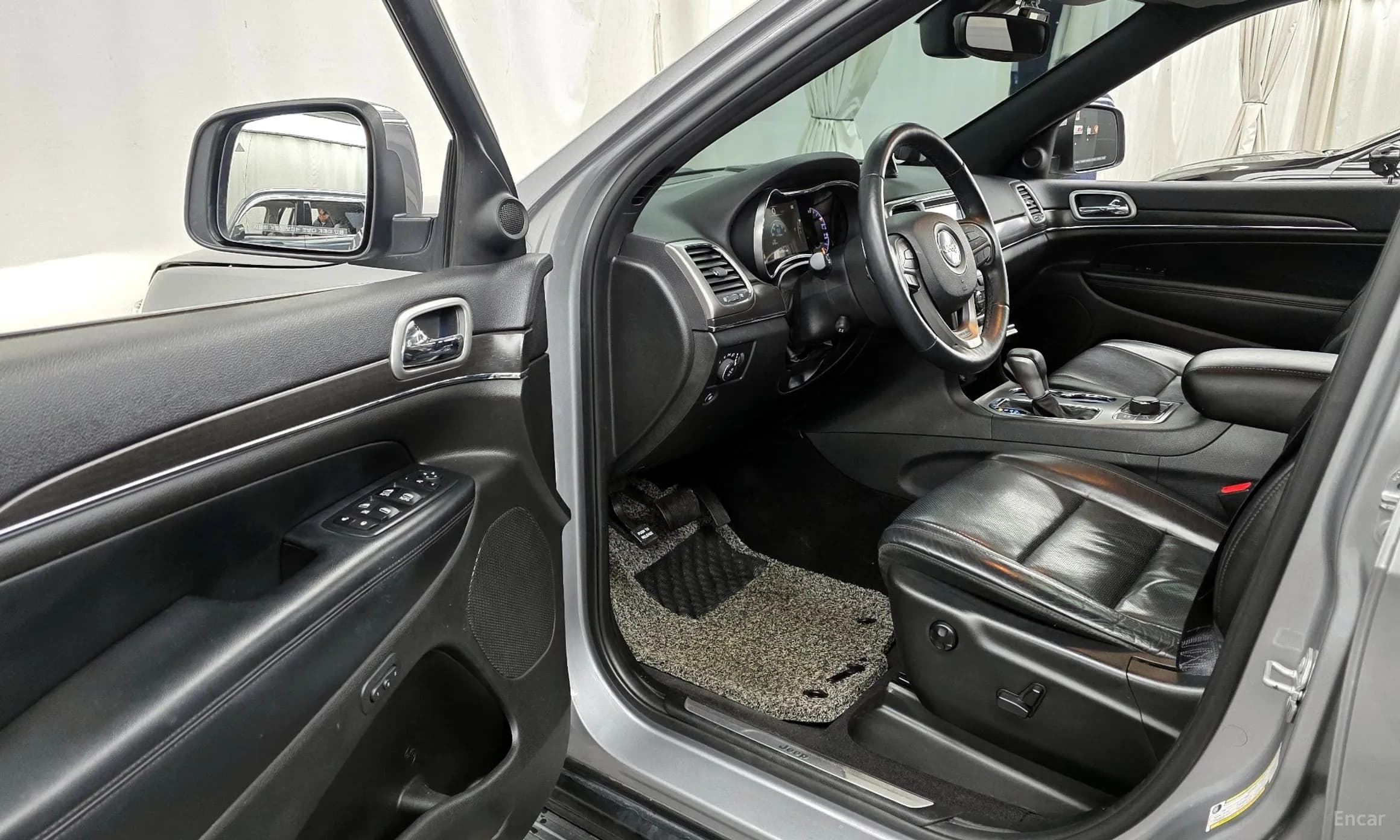 Grand Cherokee