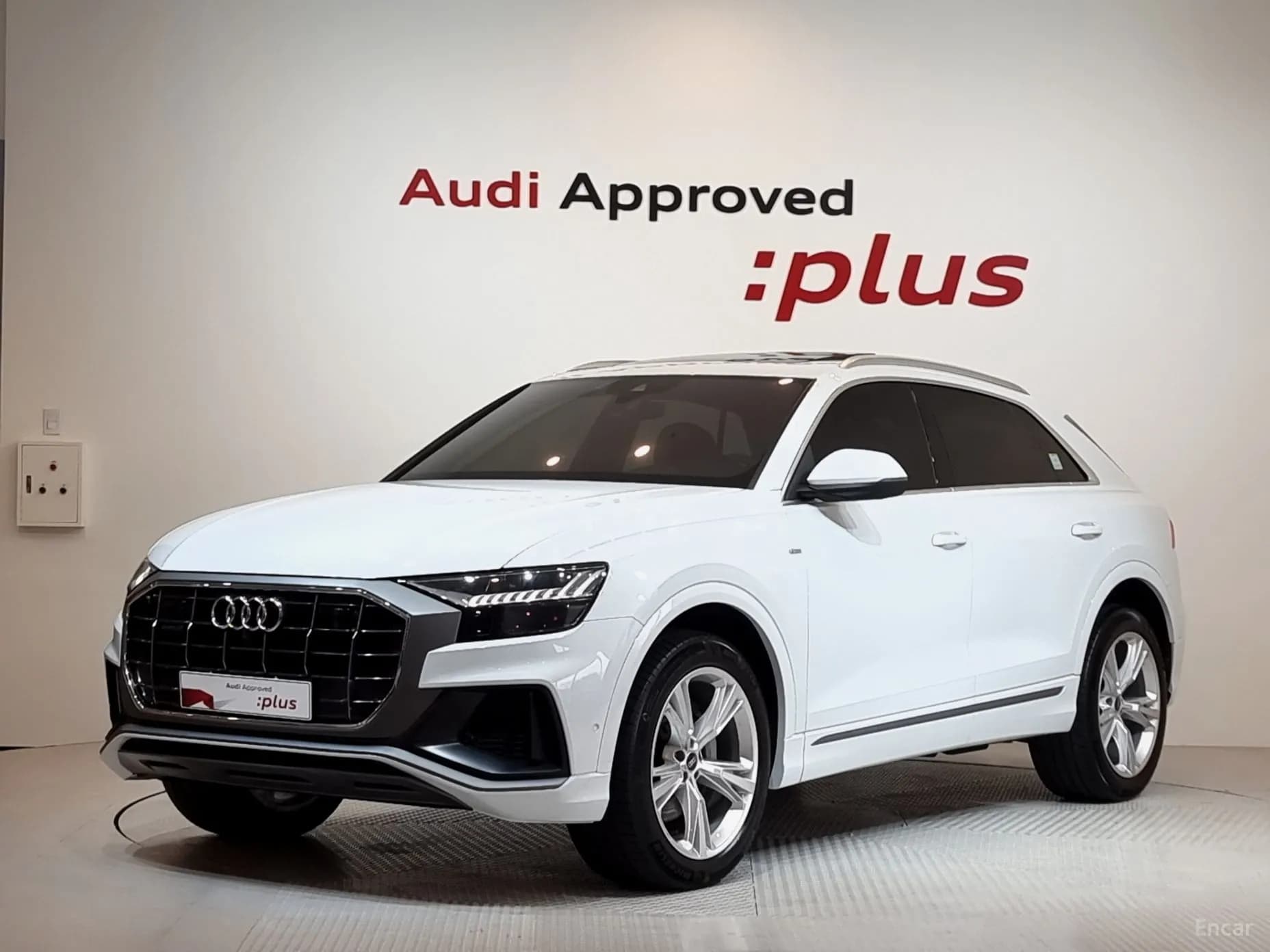 Q8 (4M)