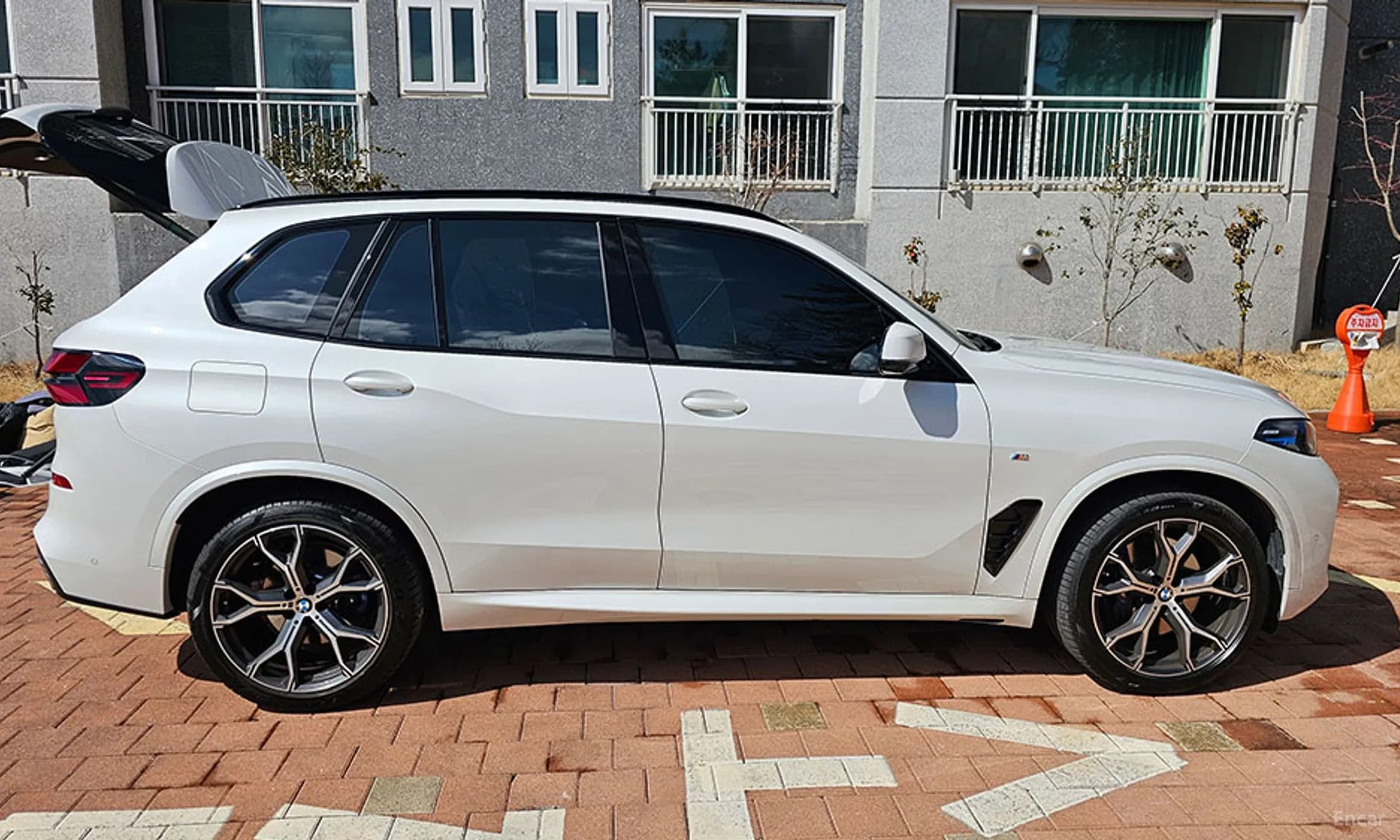 X5 (G05)