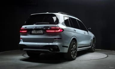 X7 (G07)