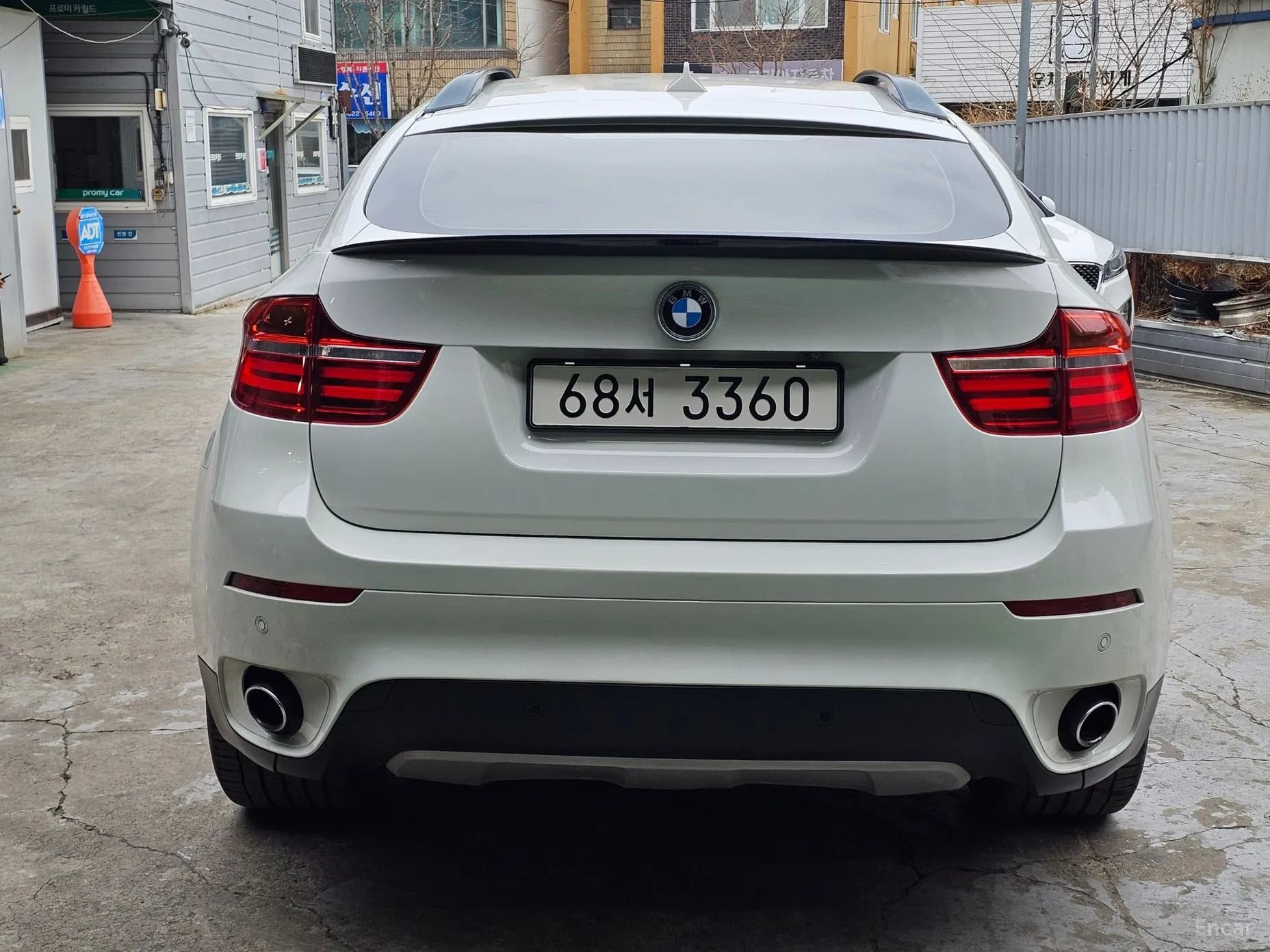 X6 (E71)