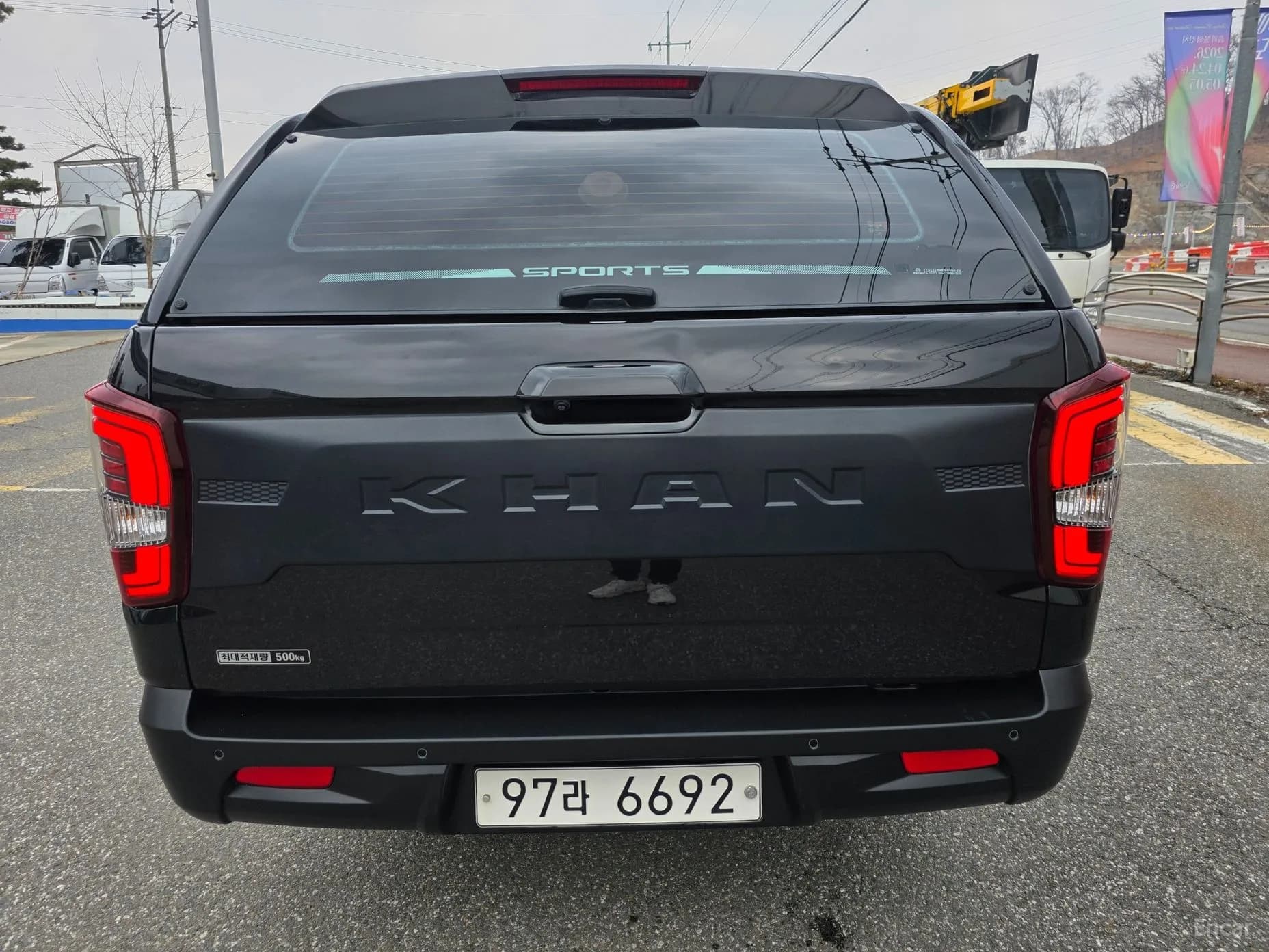 Rexton Sports Khan