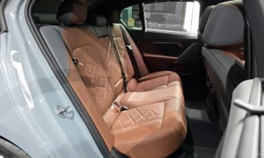 5 Series (G60)