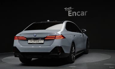 5 Series (G60)