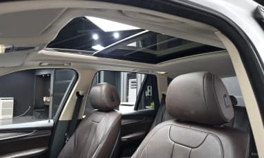 X5 (F15)