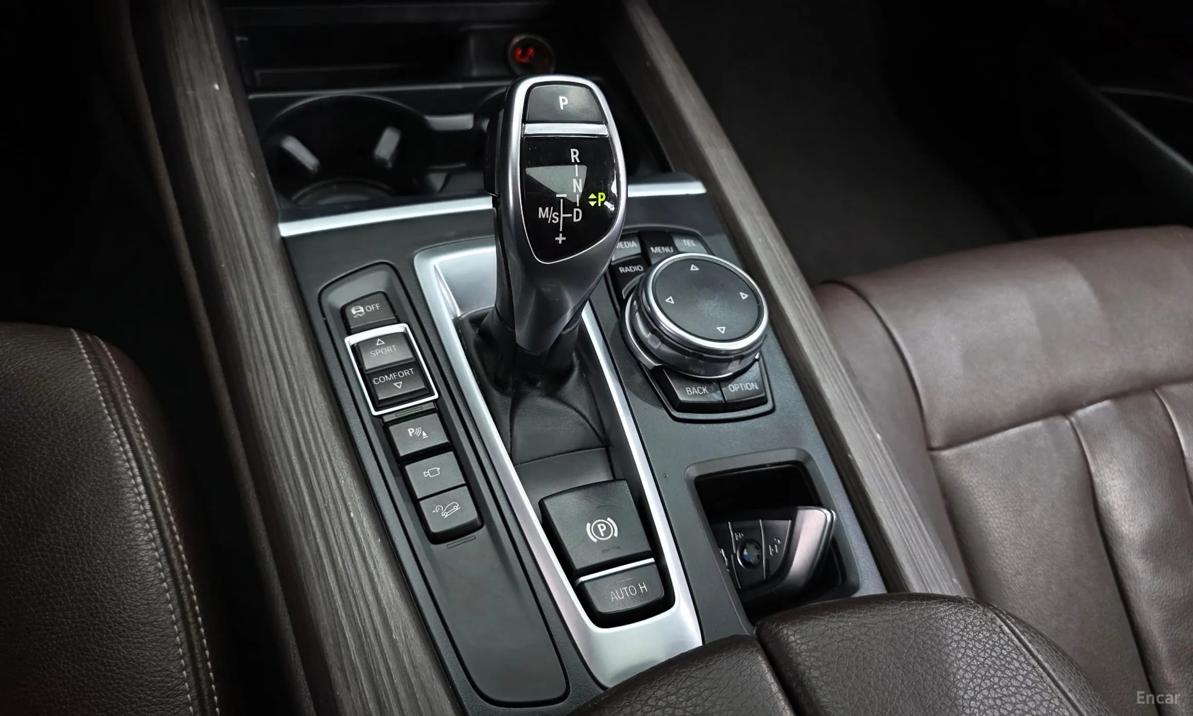 X5 (F15)