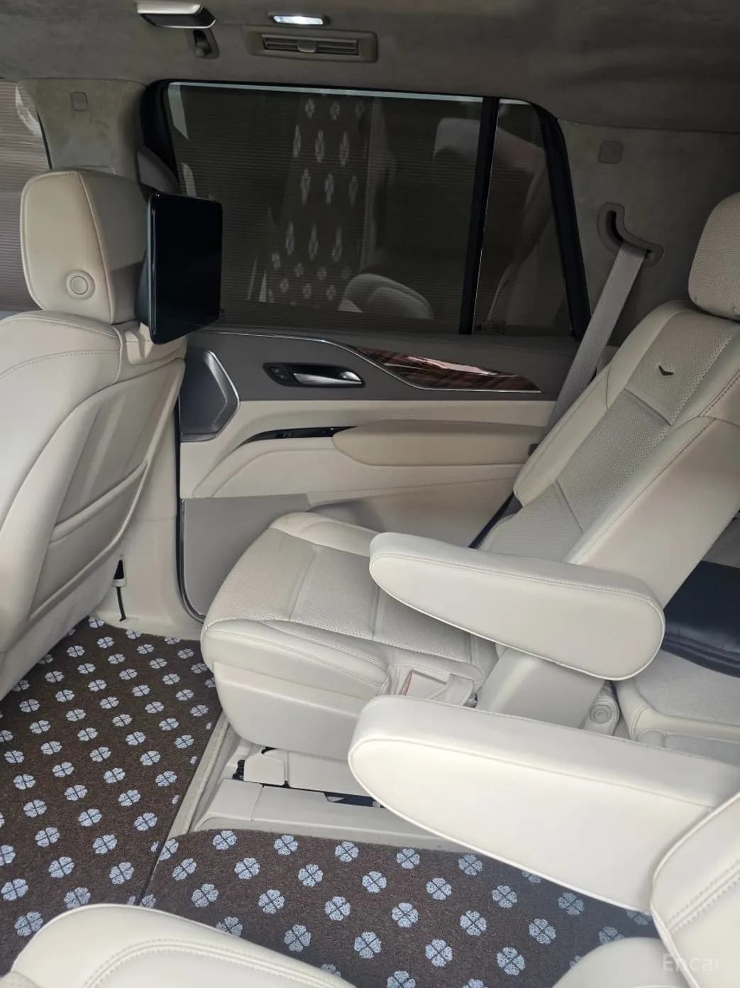 Escalade 5th Generation