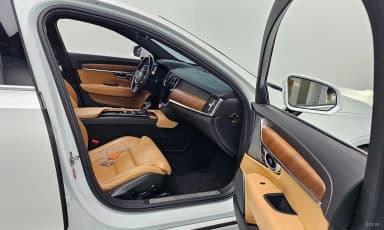 S90