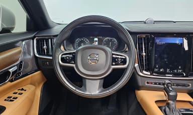 S90