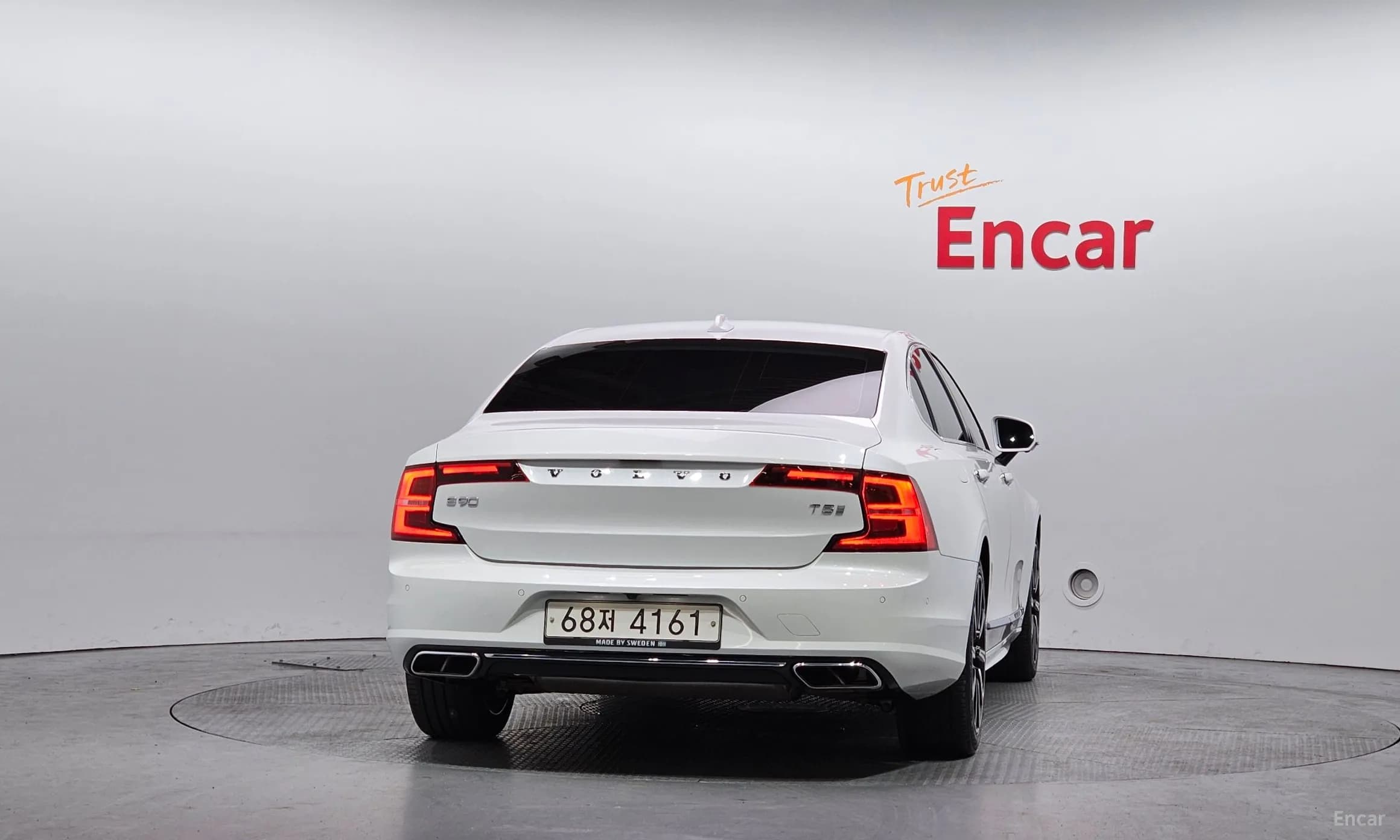 S90