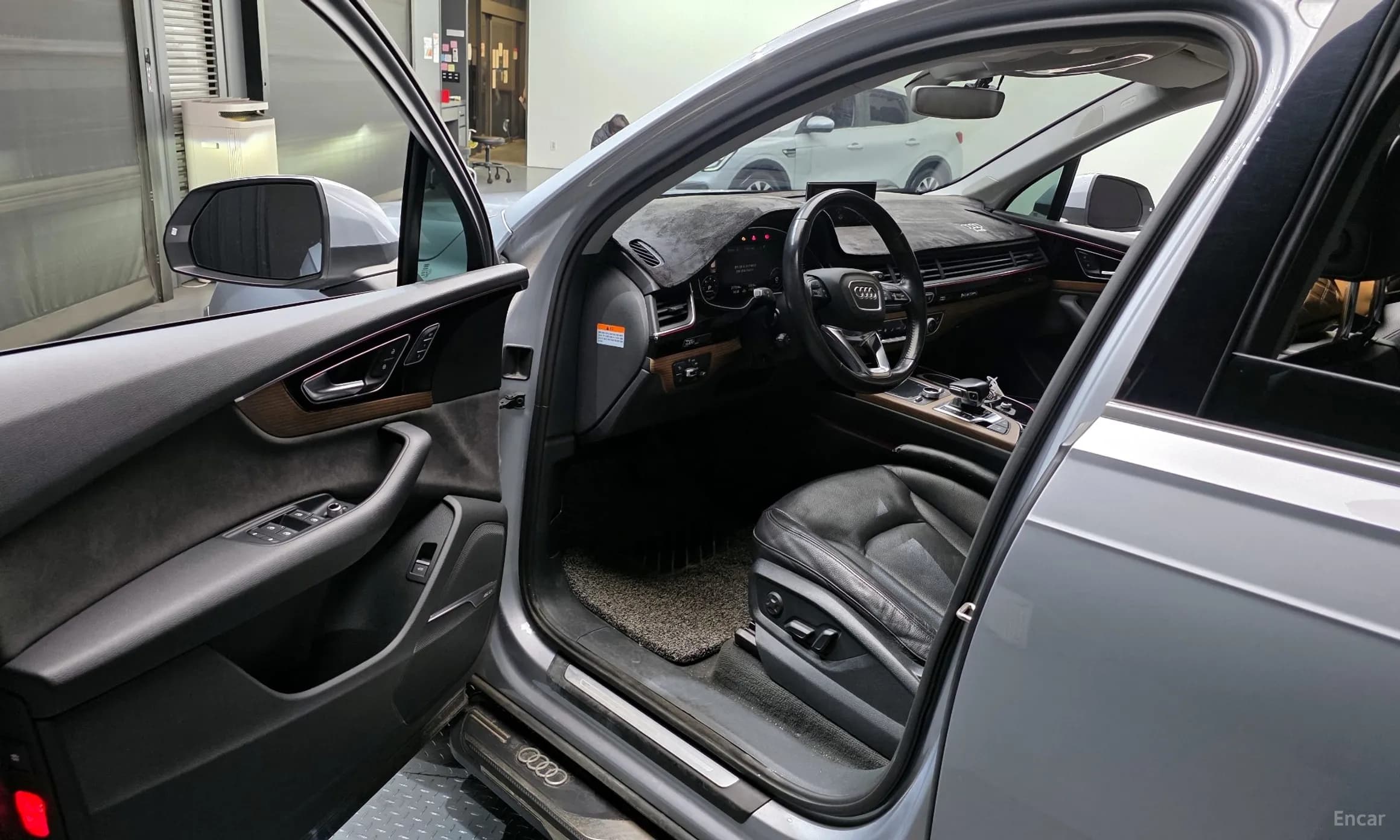 Q7 (4M)