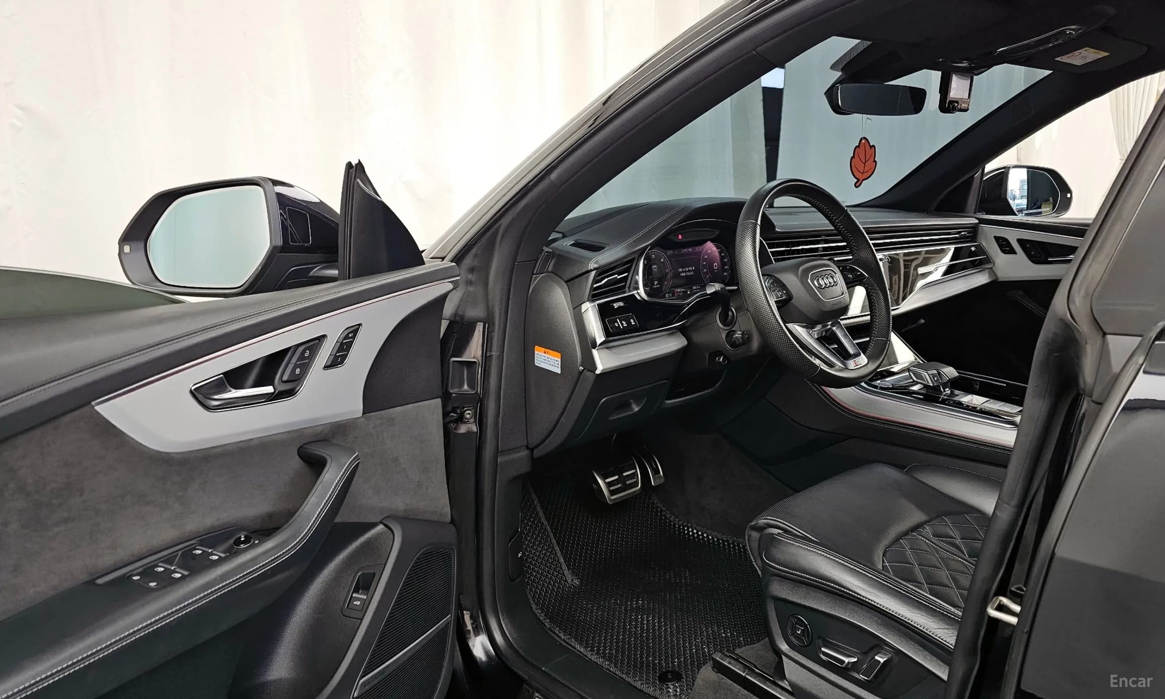 Q8 (4M)