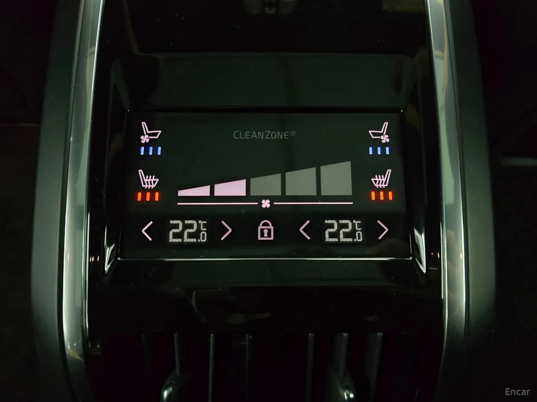 S90