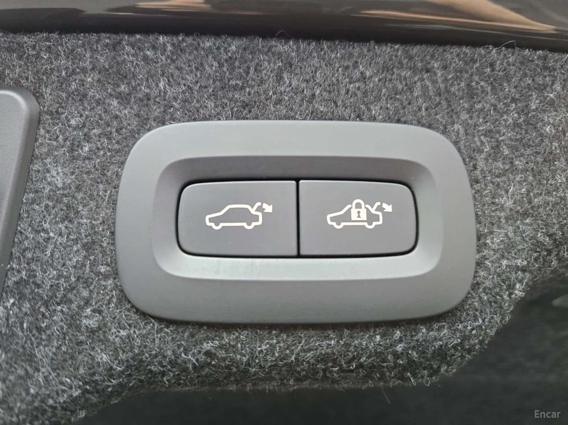 S90