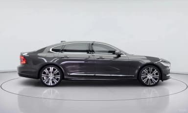 S90