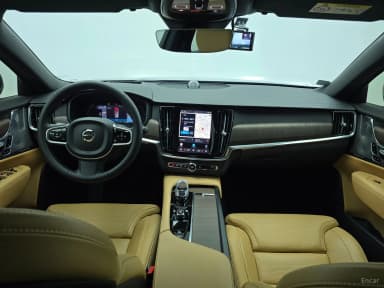 S90