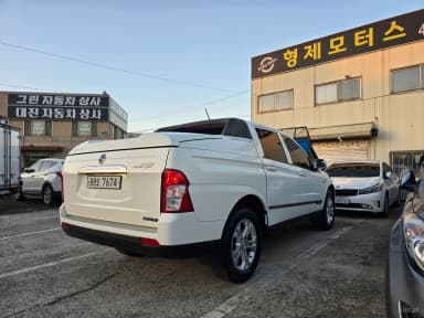 Korando Sports