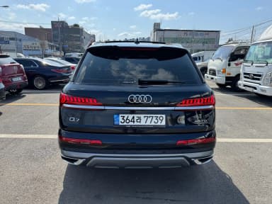 Q7 (4M)