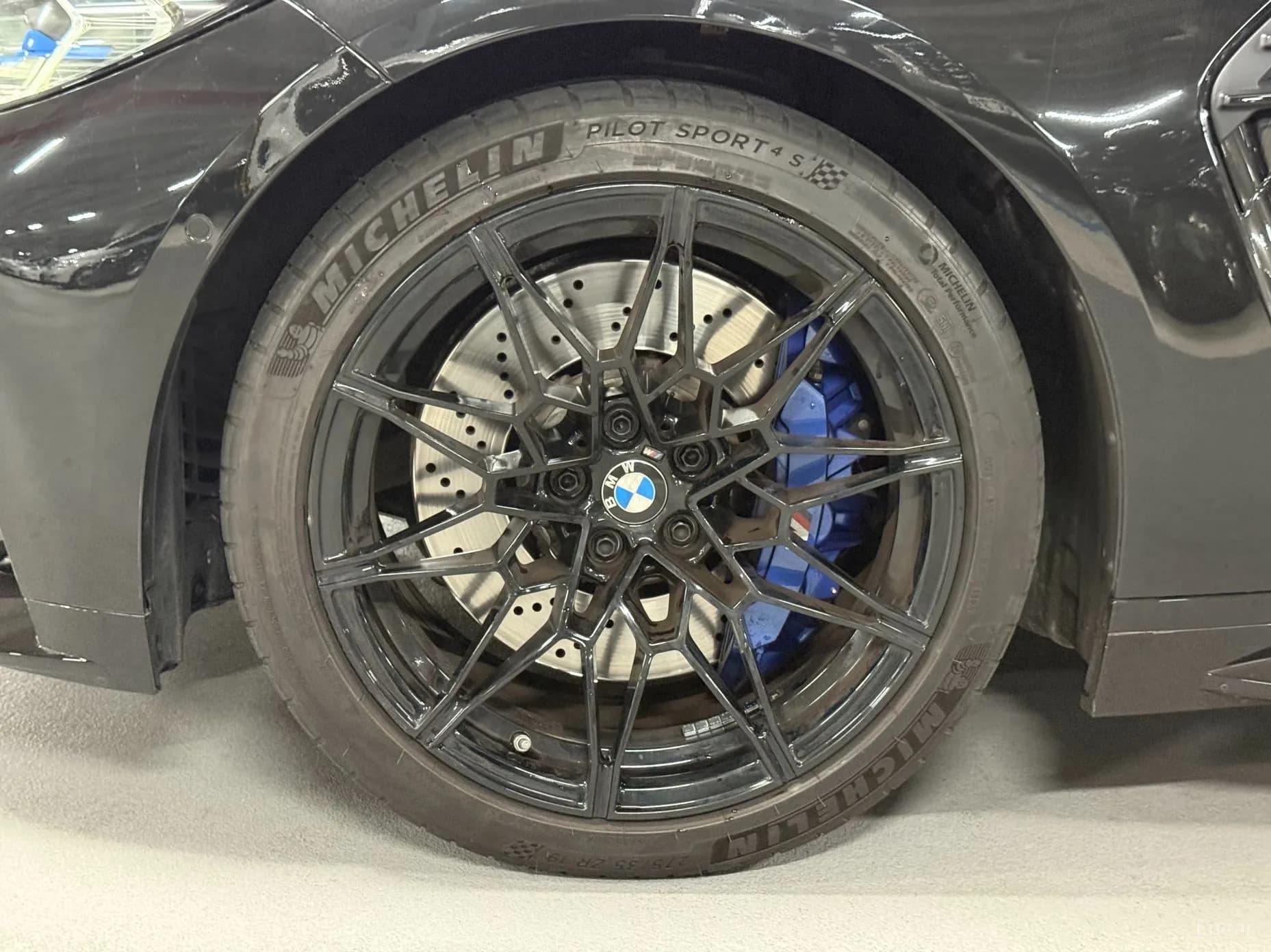 M4 (G82)