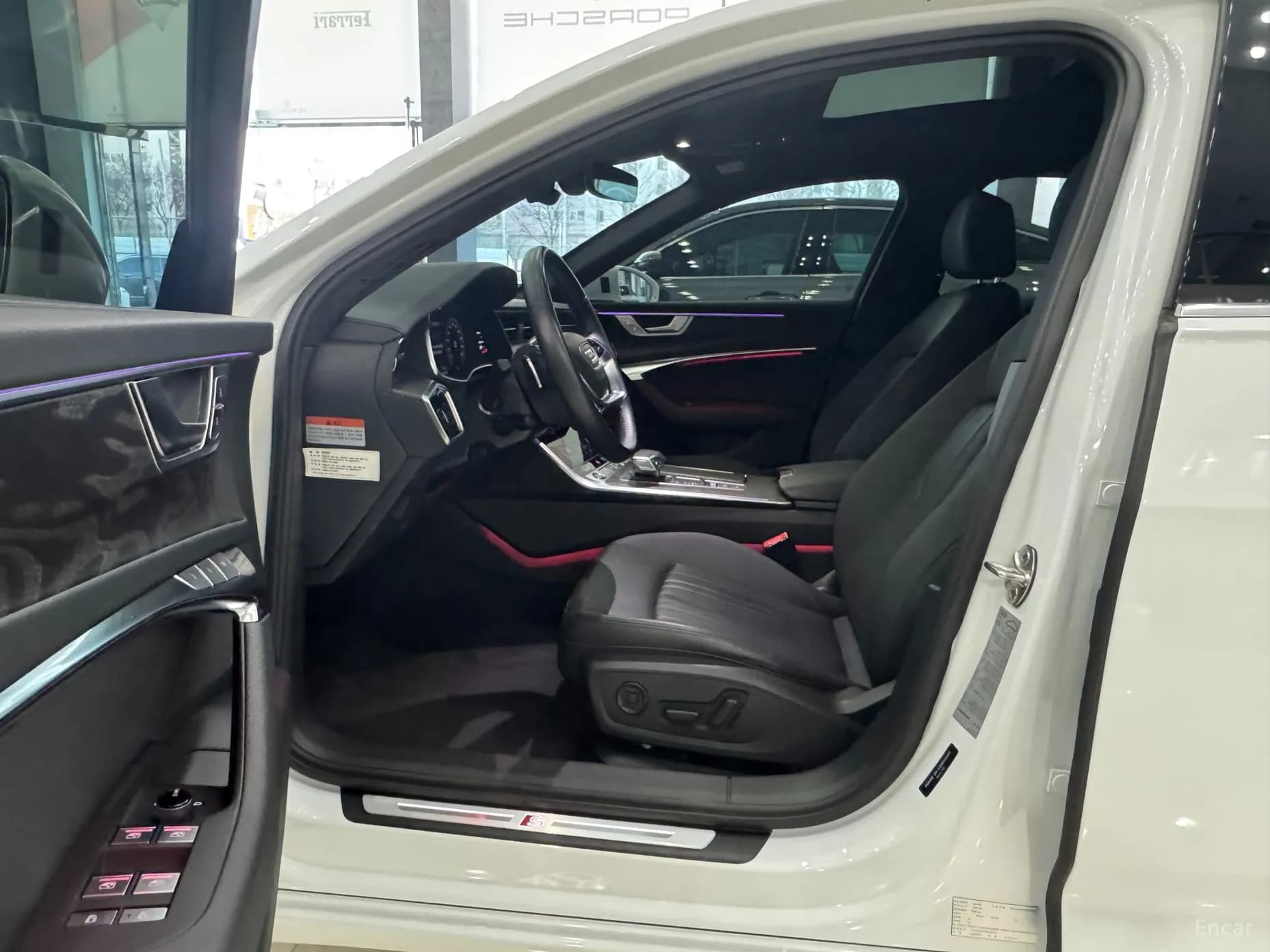 A6 (C8)