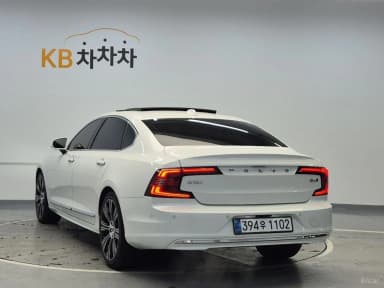 S90