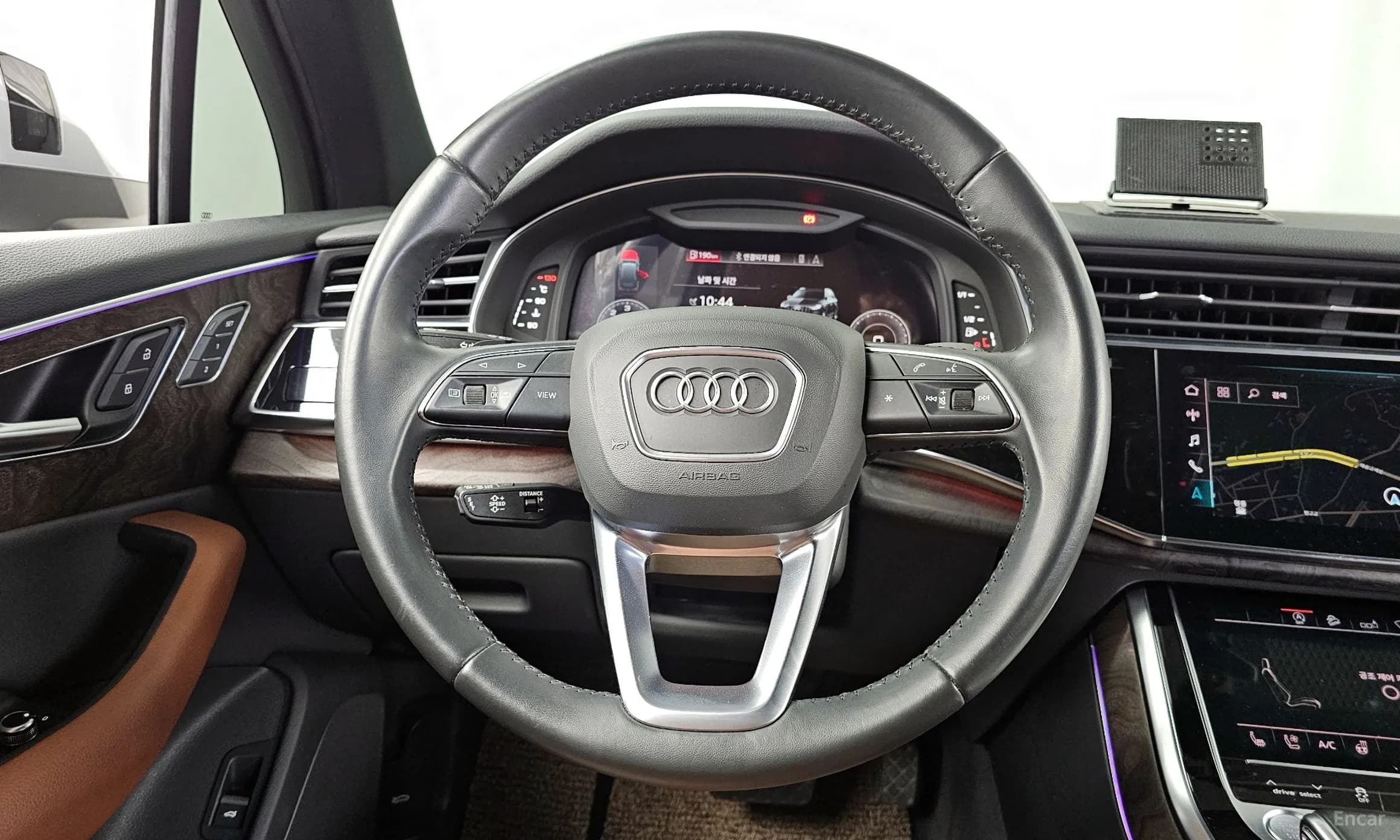 Q7 (4M)