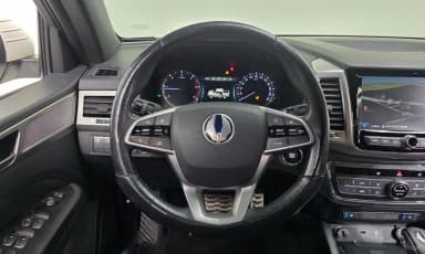 Rexton Sports Khan