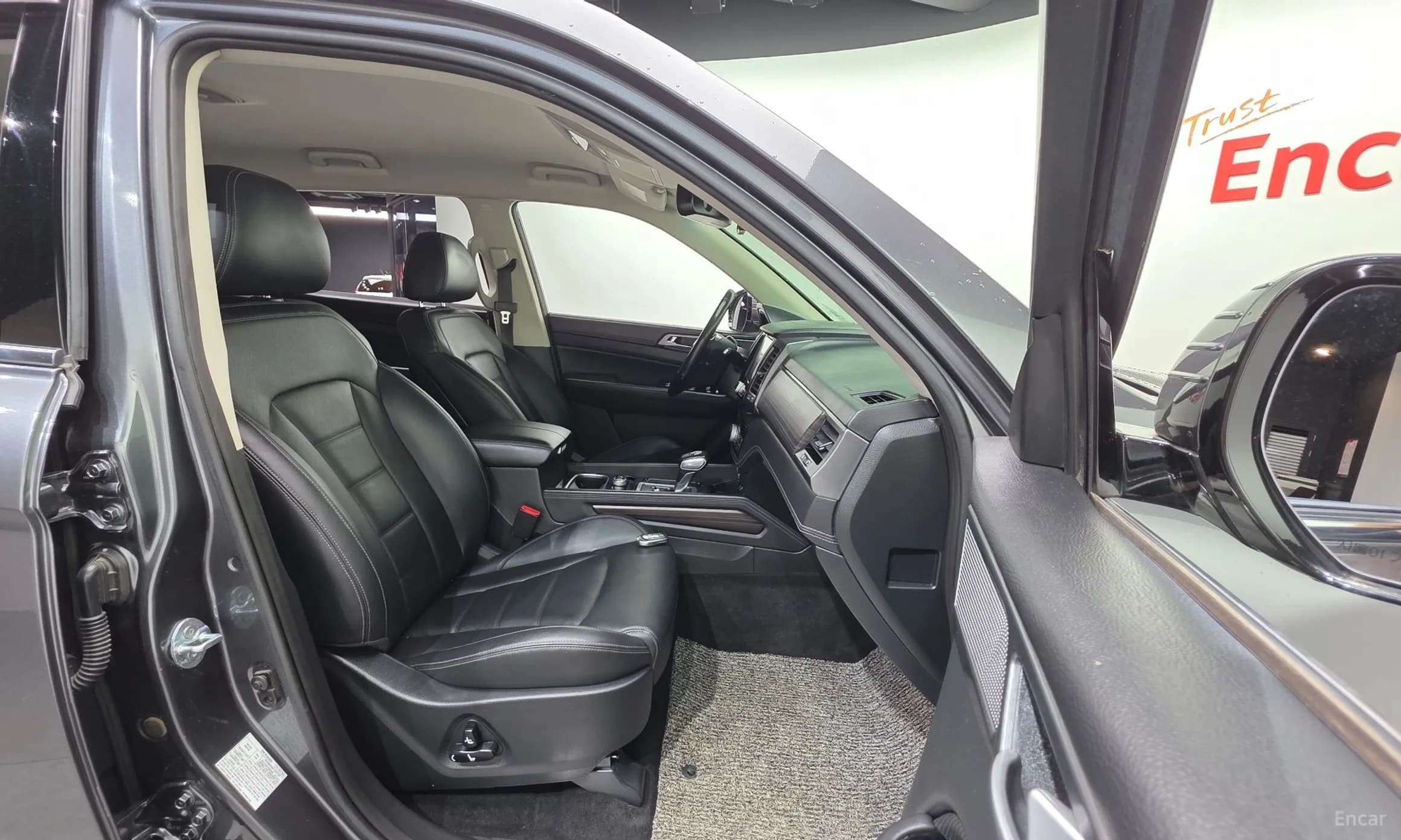 G4 Rexton