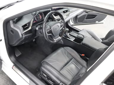 ES300h 7th Generation