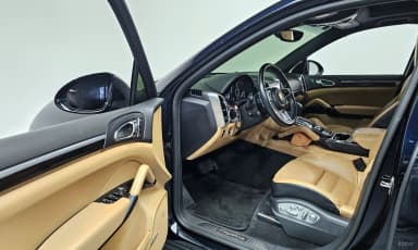 New Cayenne