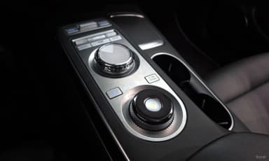 GV70