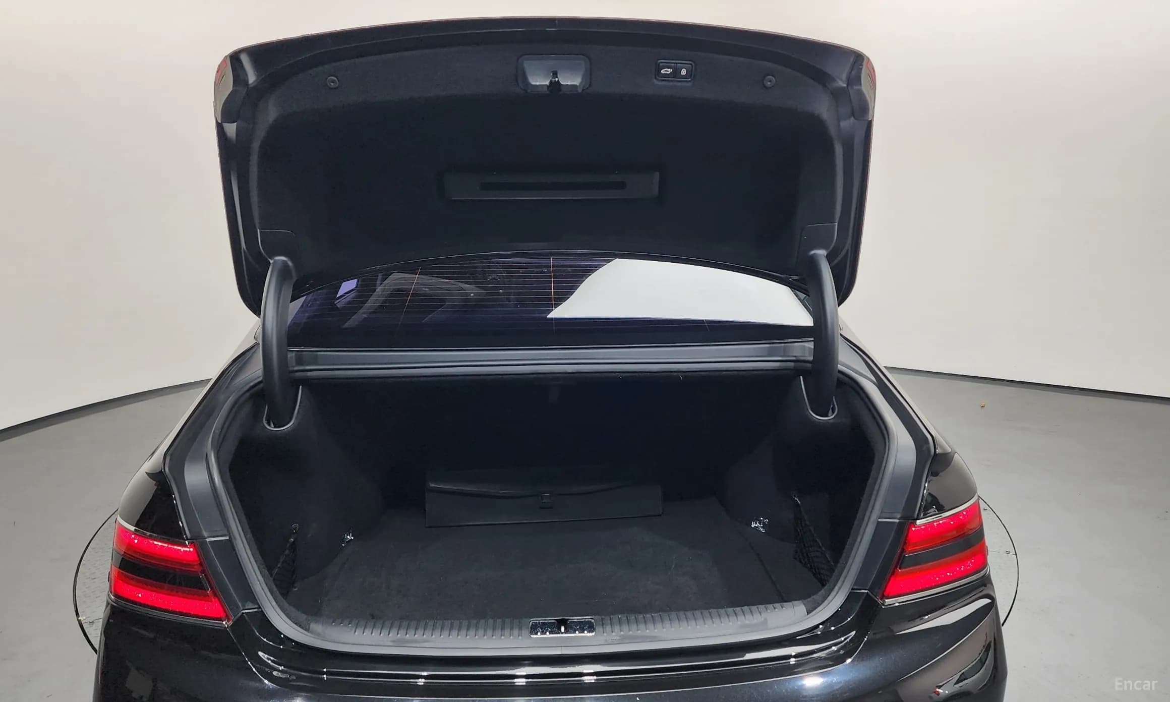 G90