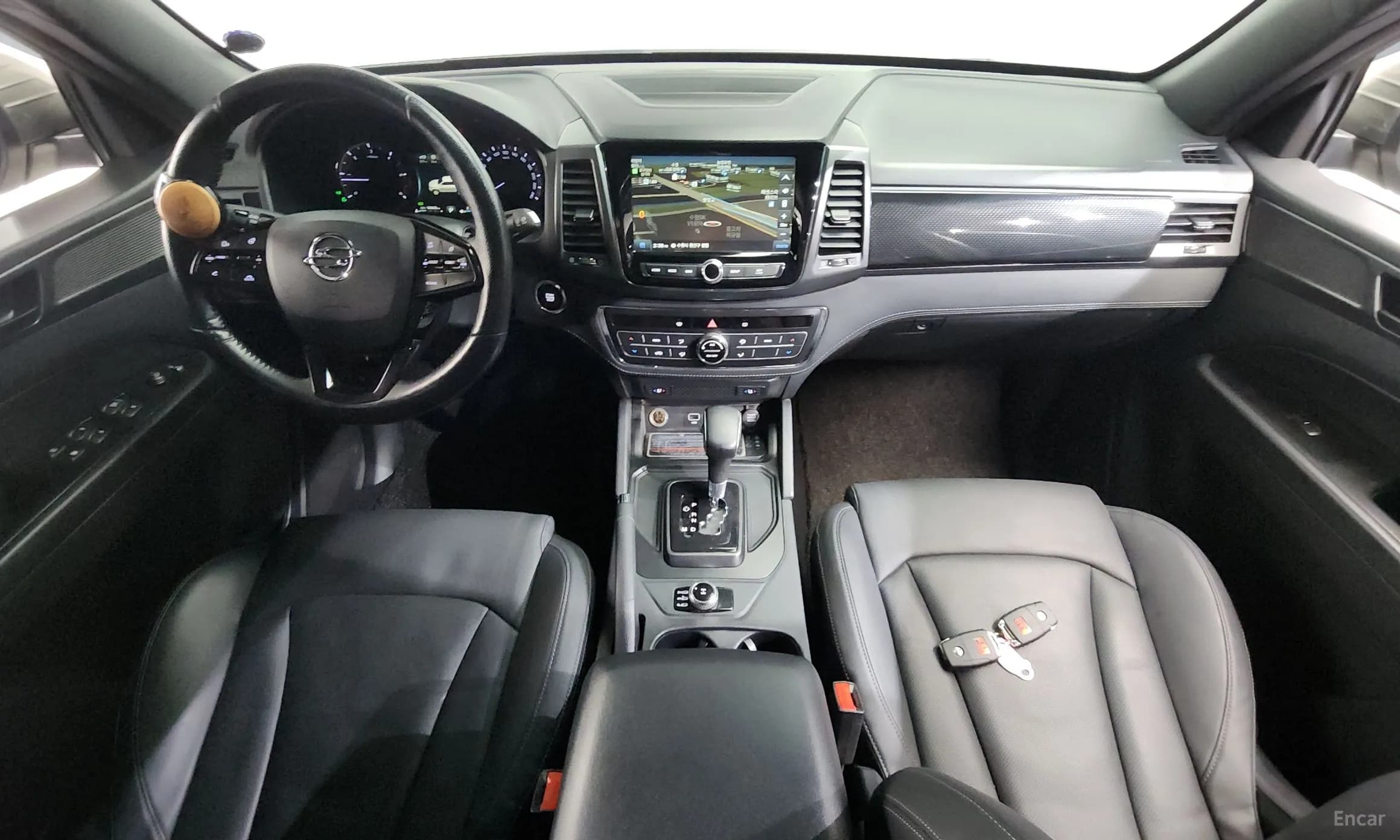 Rexton Sports Khan