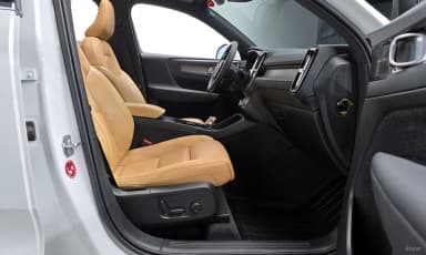 XC40