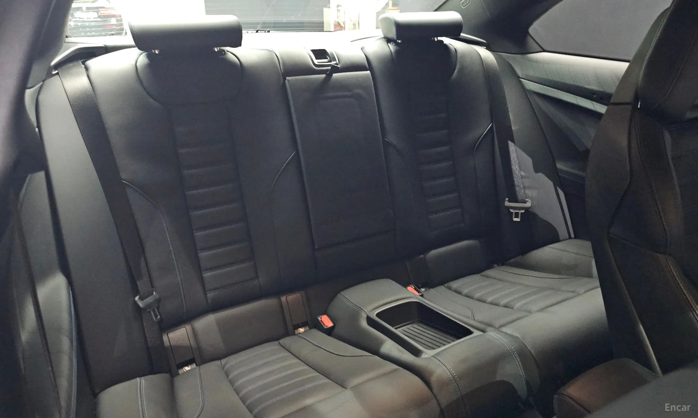 2 Series (G42)