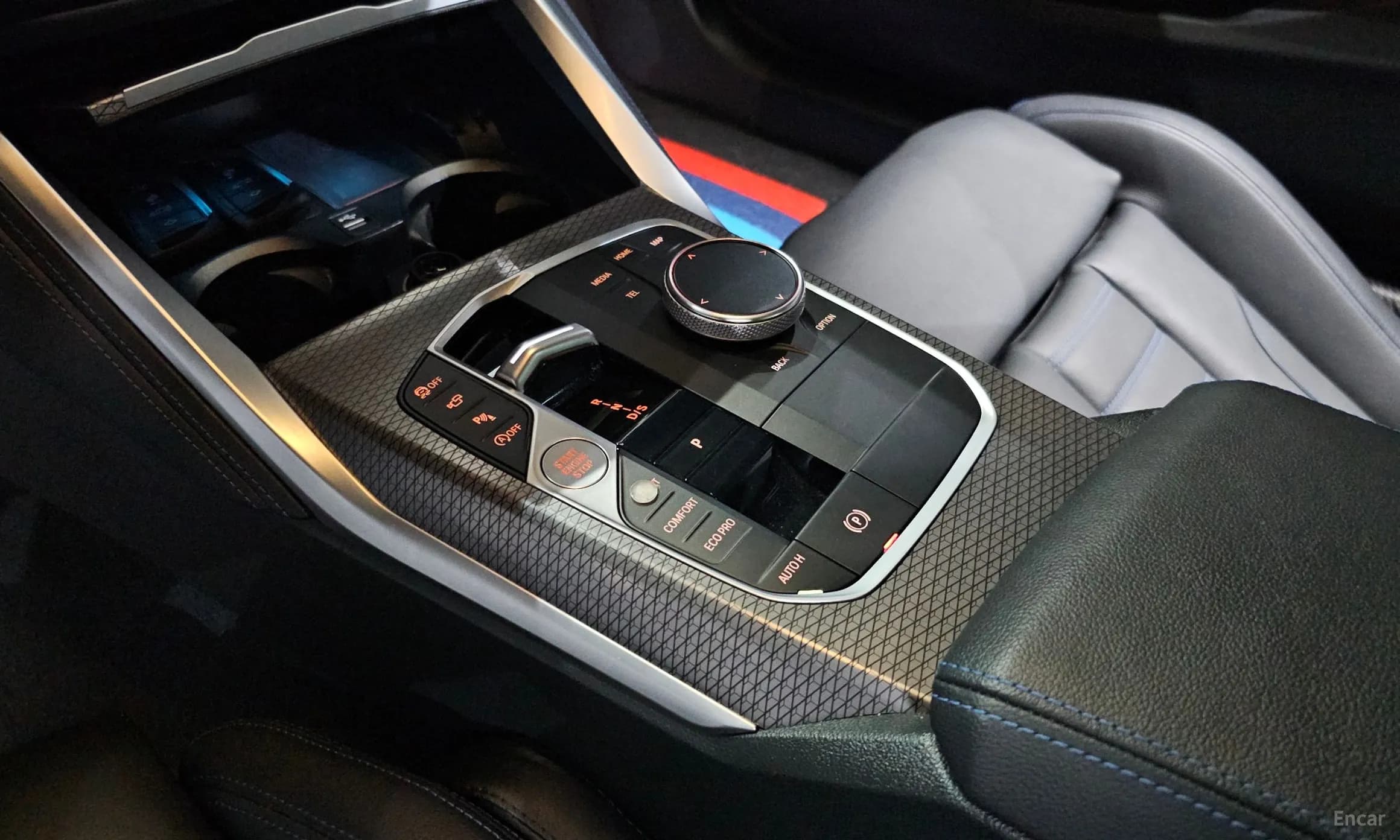 2 Series (G42)