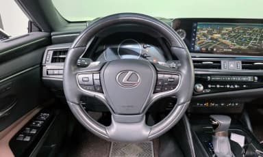 ES300h 7th Generation