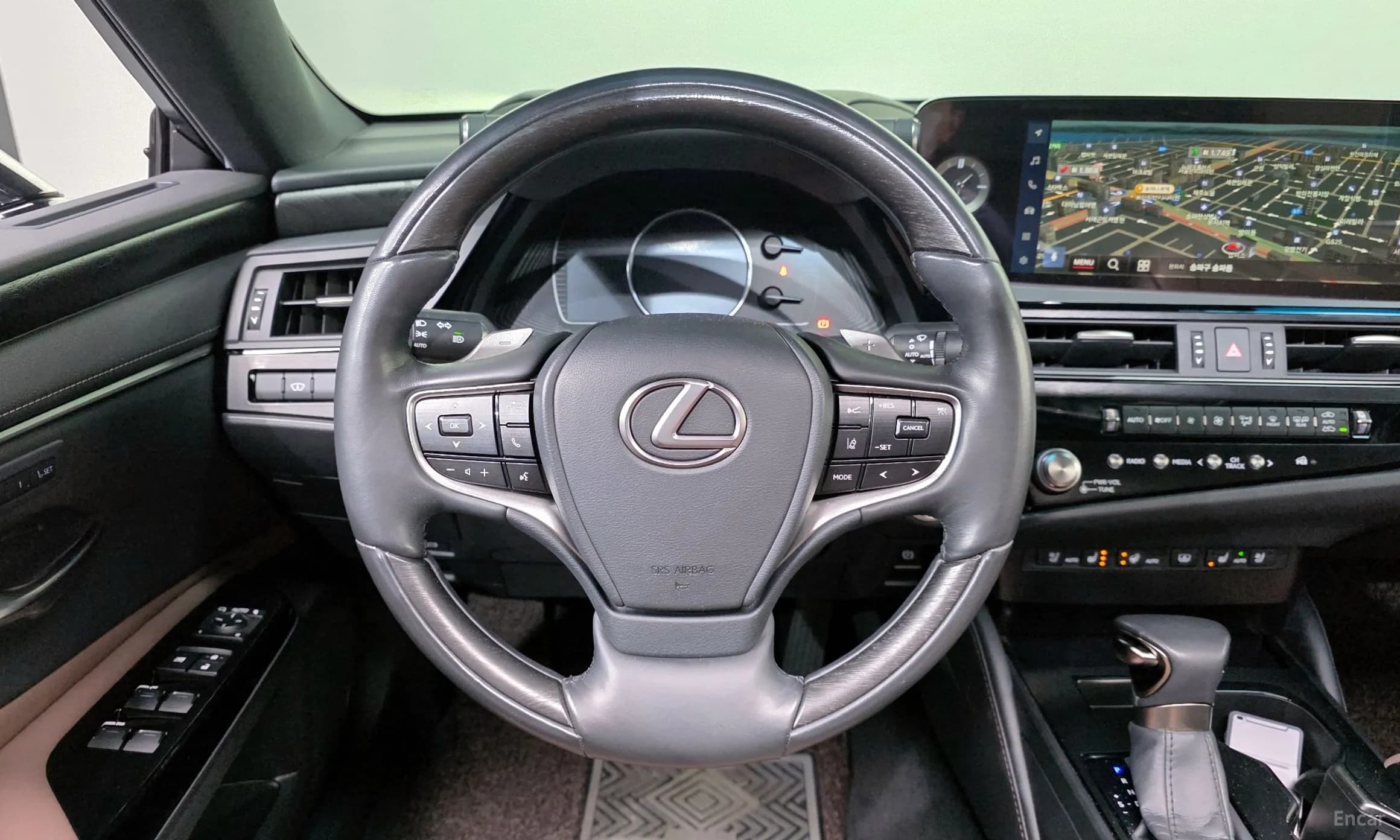 ES300h 7th Generation