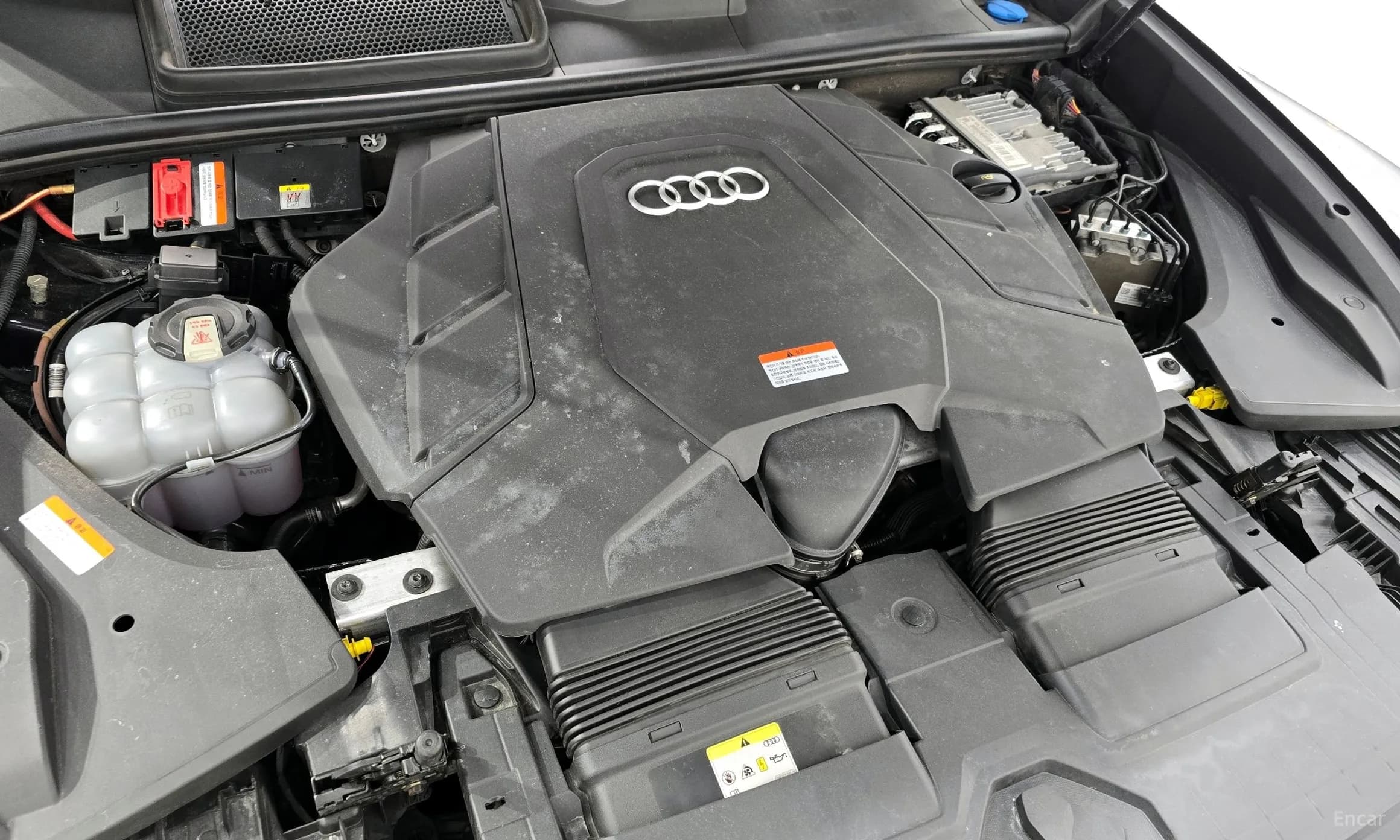 Q8 (4M)