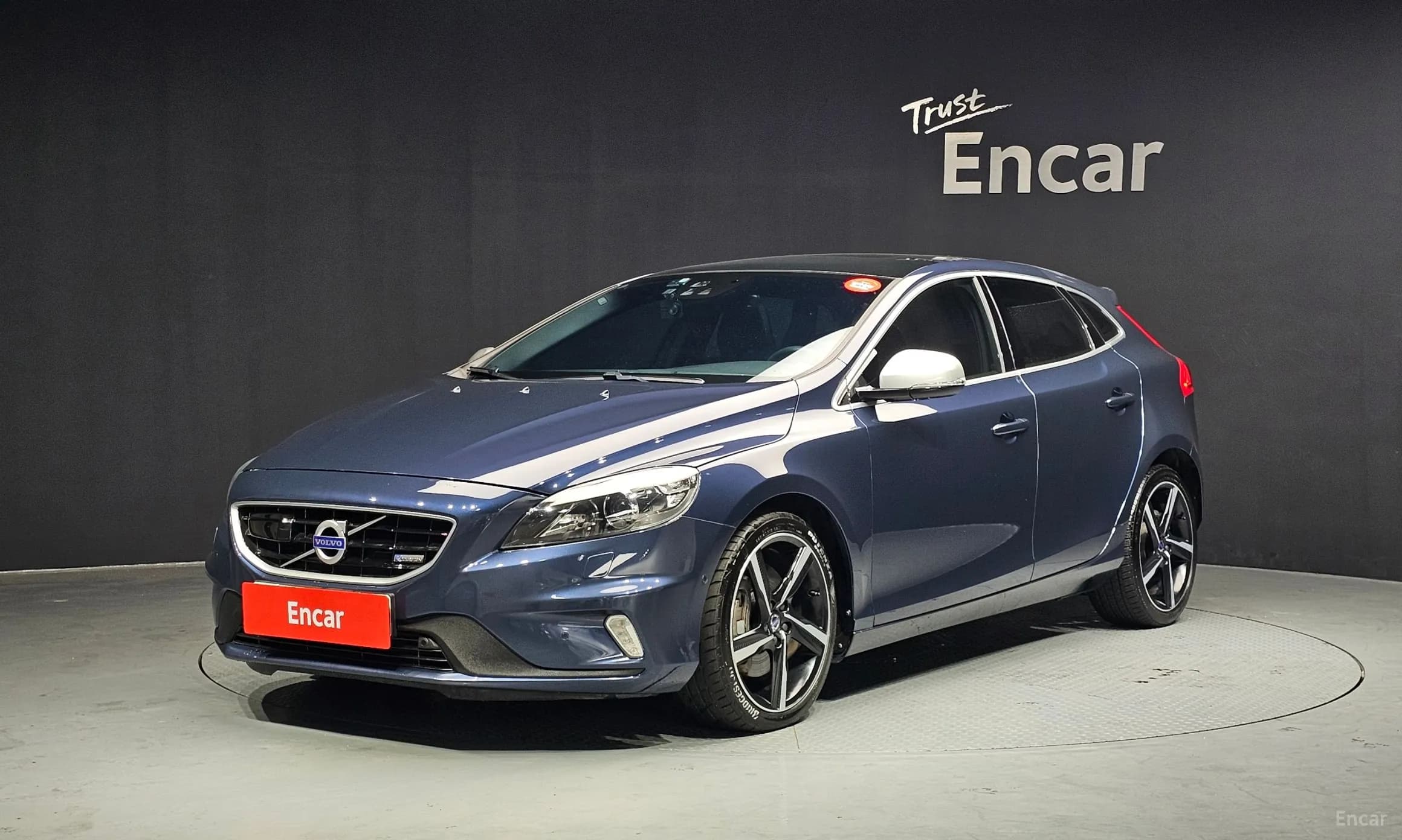 V40