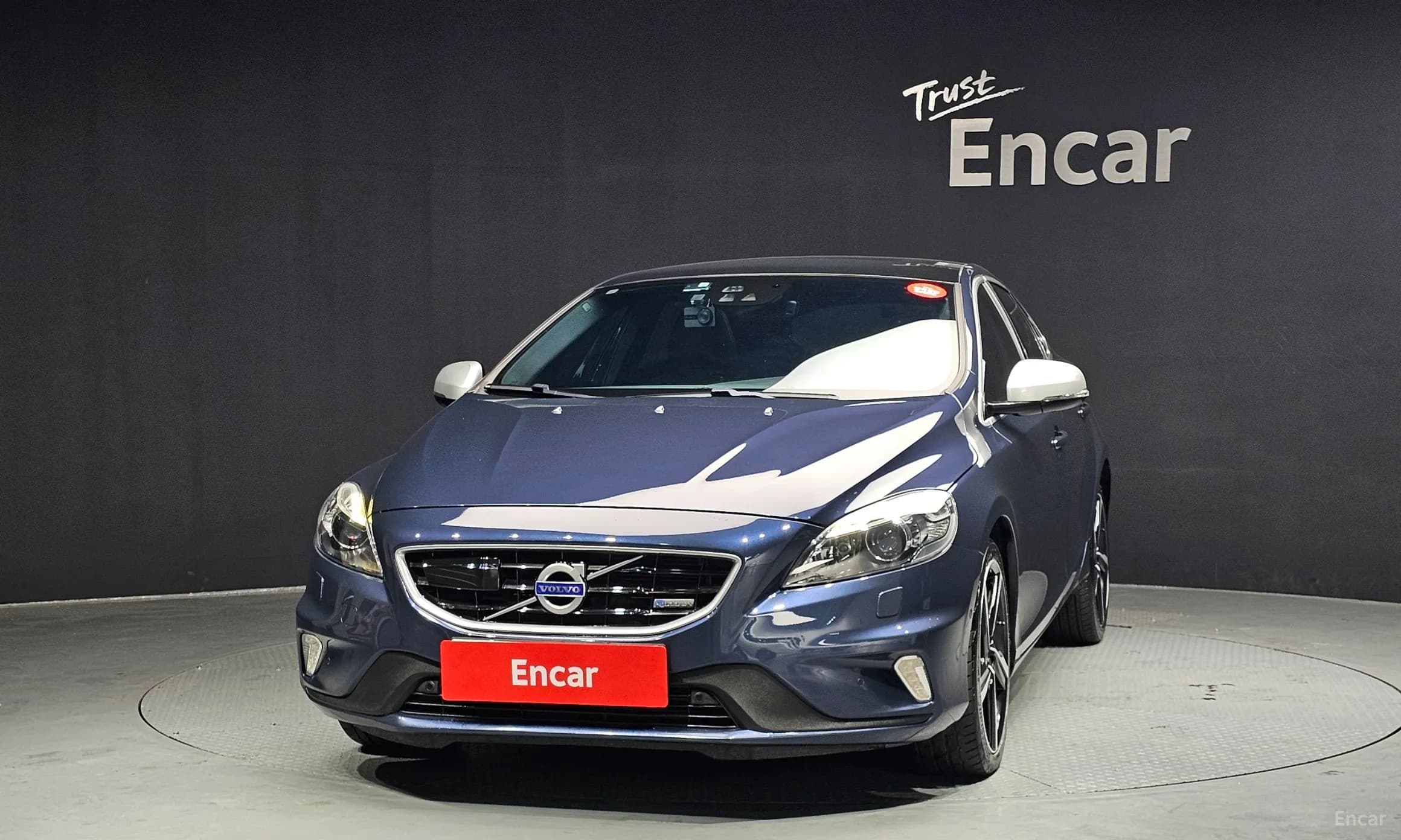 V40