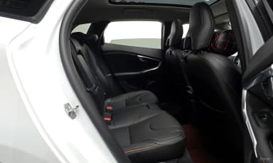 V40 Cross Country
