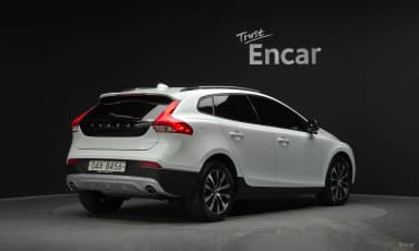 V40 Cross Country