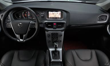 V40 Cross Country