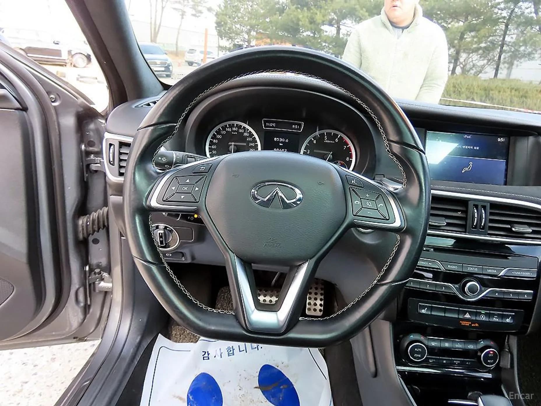 Q30