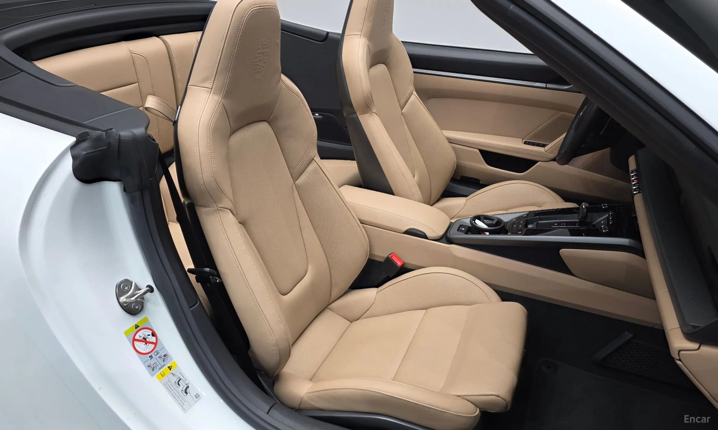 911 (992)